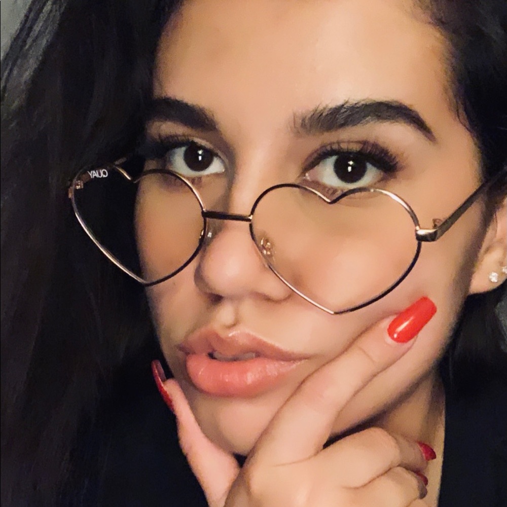 Meet your Posher, Tiffany